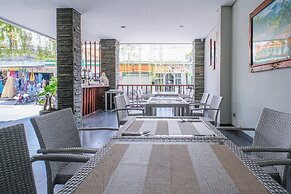 Kamini Legian Hotel