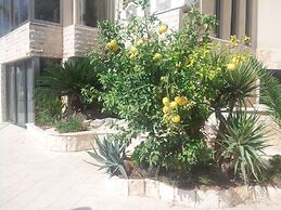 Marom Residence Romema