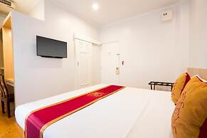 Chinatown Hostel