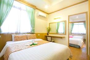 Chinatown Hostel