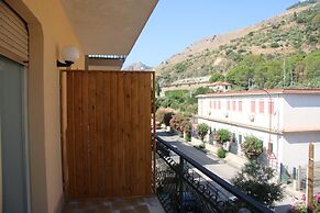 Chrismare Hotel