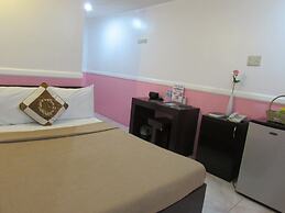 Oyster Plaza Hotel