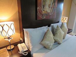Oyster Plaza Hotel