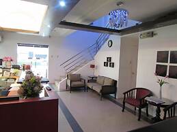 Oyster Plaza Hotel