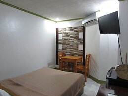 Oyster Plaza Hotel
