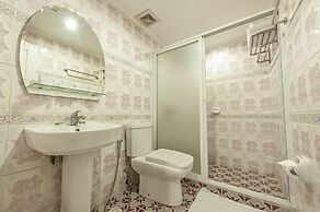 Oyster Plaza Hotel