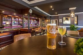 The Devon Hotel