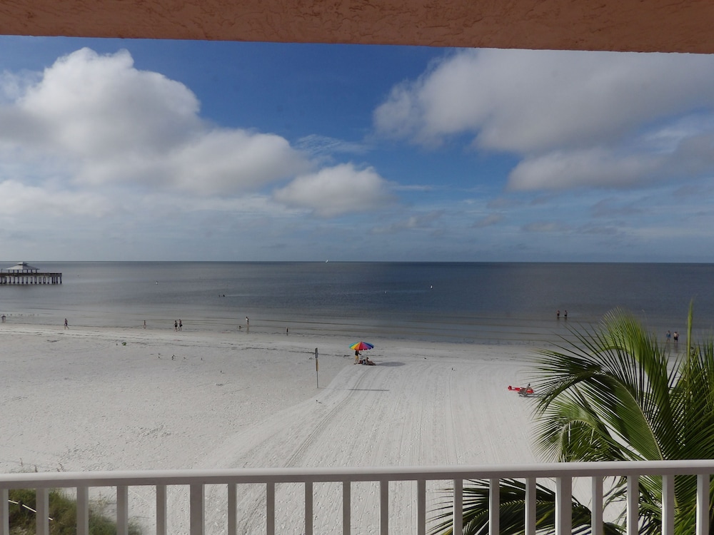 Edison Beach House