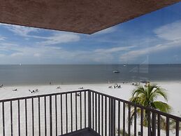 Edison Beach House