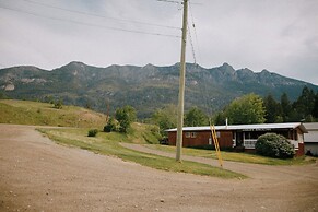 Addison's Bungalows