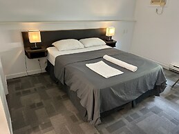 Lillooet Hotel Victoria