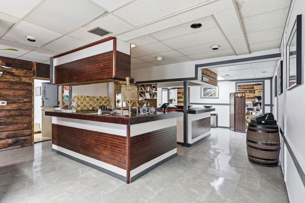 Lillooet Hotel Victoria