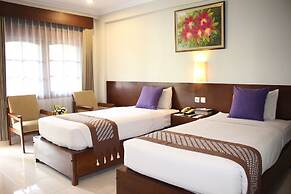 Cakra Kembang Hotel