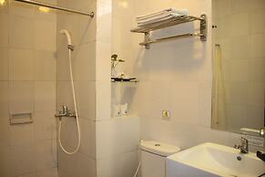 Cakra Kembang Hotel
