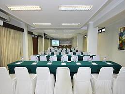 Cakra Kembang Hotel