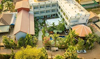 Reveal Angkor Hotel