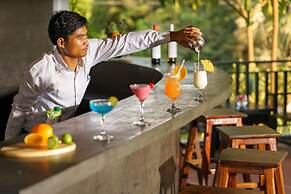 Reveal Angkor Hotel