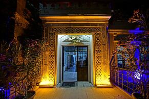 Alaturca House
