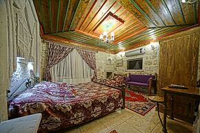 Alaturca House