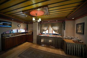 Alaturca House