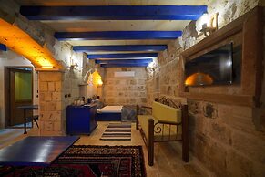 Alaturca House