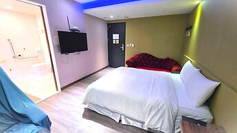 Colors Infinity Inn