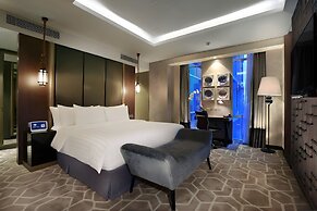 Aston Priority Simatupang Hotel & Conference Center
