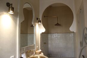 Riad Emberiza Sahari