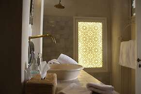 Riad Emberiza Sahari