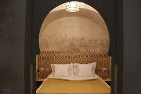 Riad Emberiza Sahari