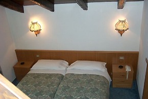 Hotel Ottoz Meublè
