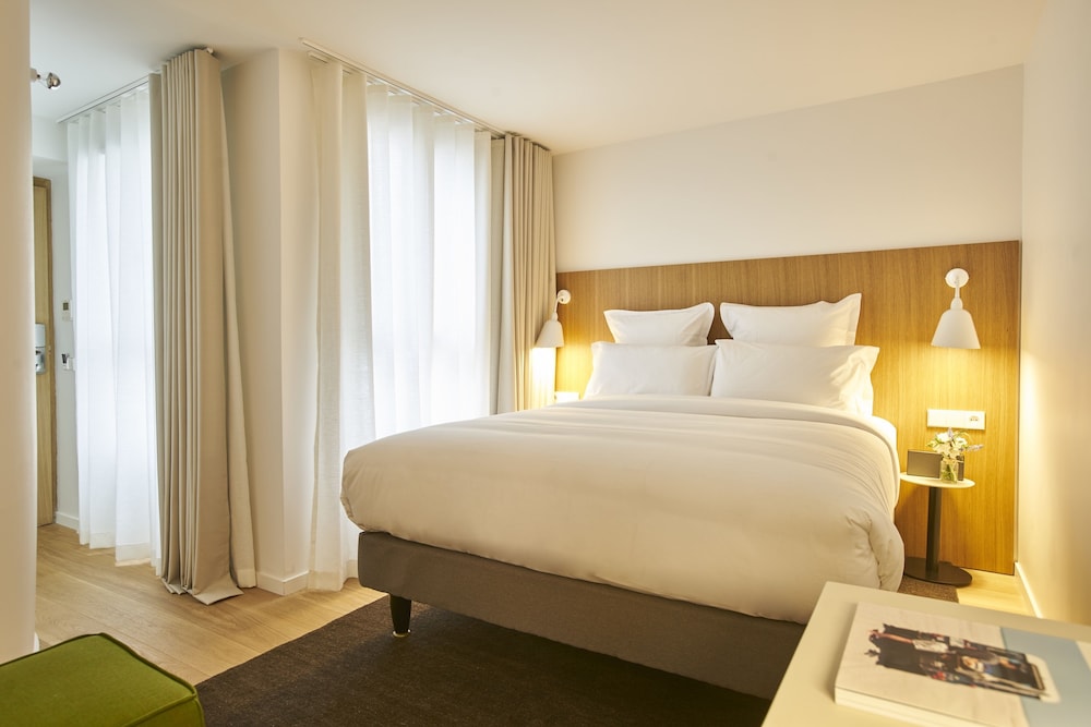 9Hotel Republique