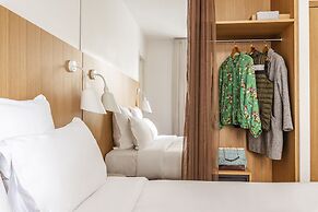 9Hotel Republique