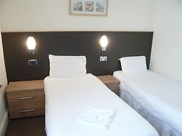 Dutchman Hotel