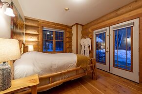Moberly Lodge