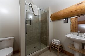 Moberly Lodge