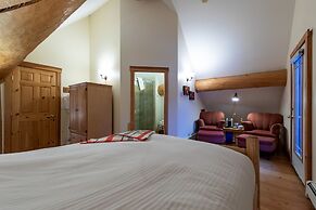 Moberly Lodge