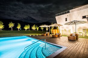 The Silence Manor