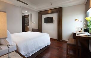 Peridot Gallery Classic Hotel