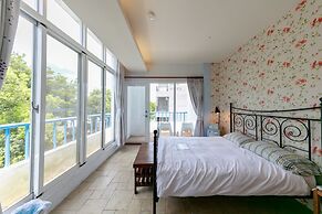 Oia Cafe B&B