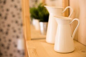 Oia Cafe B&B