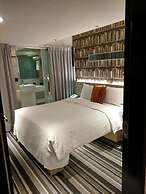Via Hotel Zhongxiao