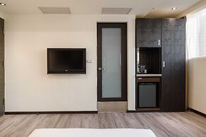 Jih Lih Hotel