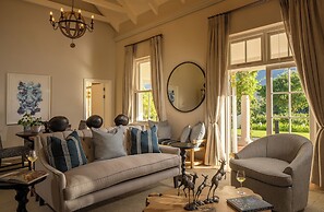 Leeu Estates