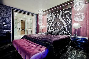 Royal Castle Design & SPA Hotel