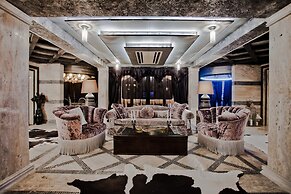 Royal Castle Design & SPA Hotel