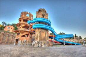 Royal Castle Design & SPA Hotel