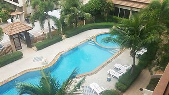 Whispering Palms Suite
