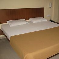 Hotel Gulmohr