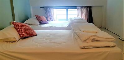 Asoke Montri Hostel